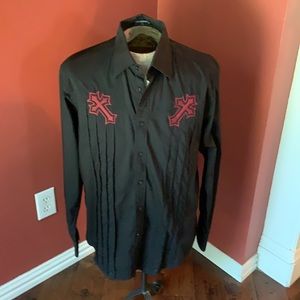 Men’s Large embroidered black Dragonfly shirt